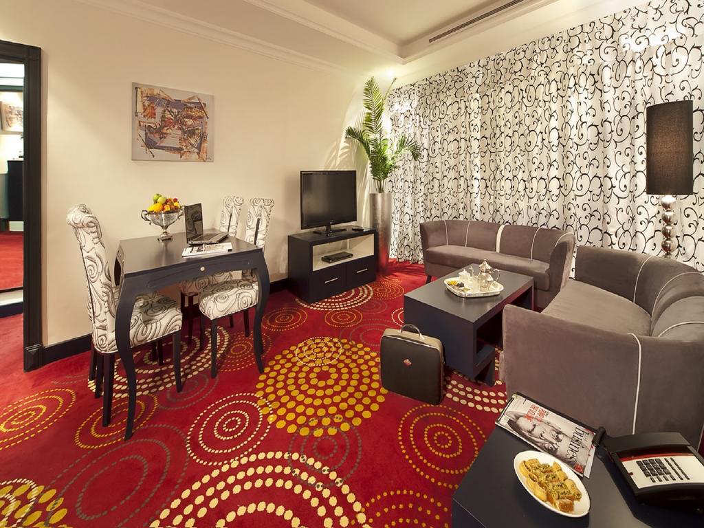 Swiss Hotel Corniche Abu Dhabi Room photo